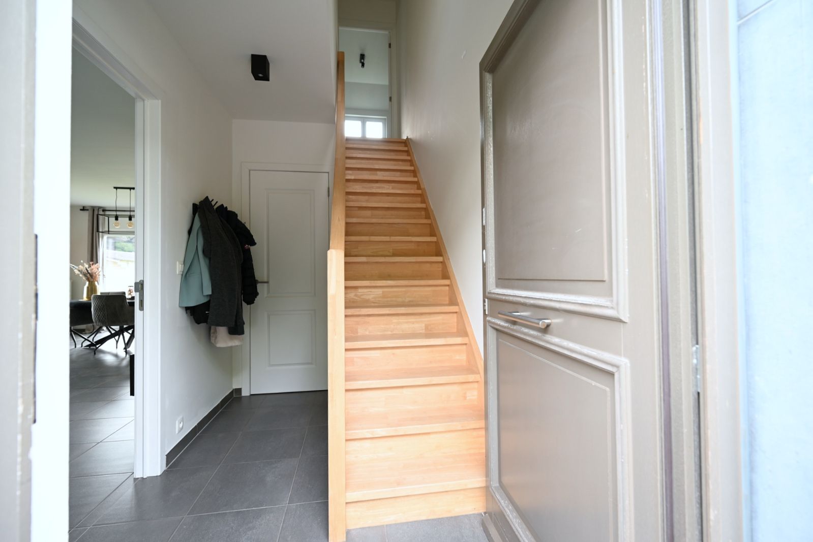 Ruime en instapklare kangoeroewoning – ideaal voor samenwonen met behoud van privacy! foto 5