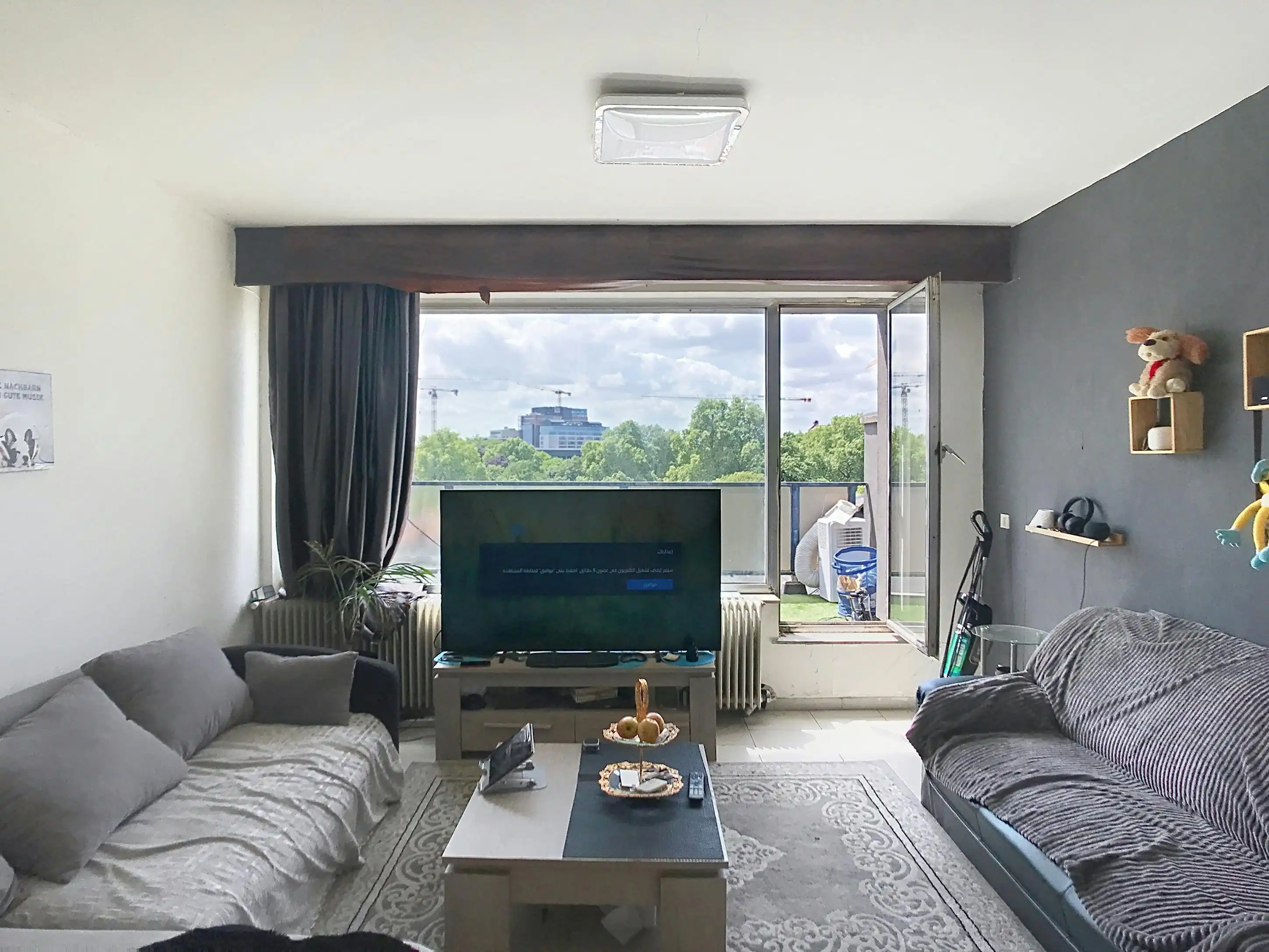 Op te frissen, lichtrijke studio ca. 41m² te koop in Antwerpen foto 3