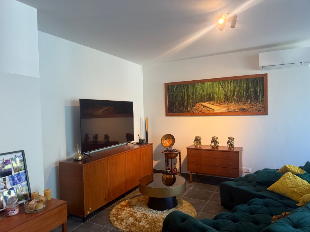 Gelijkvloers nieuwbouwappartement met terras en gezellig tuintje. foto 2