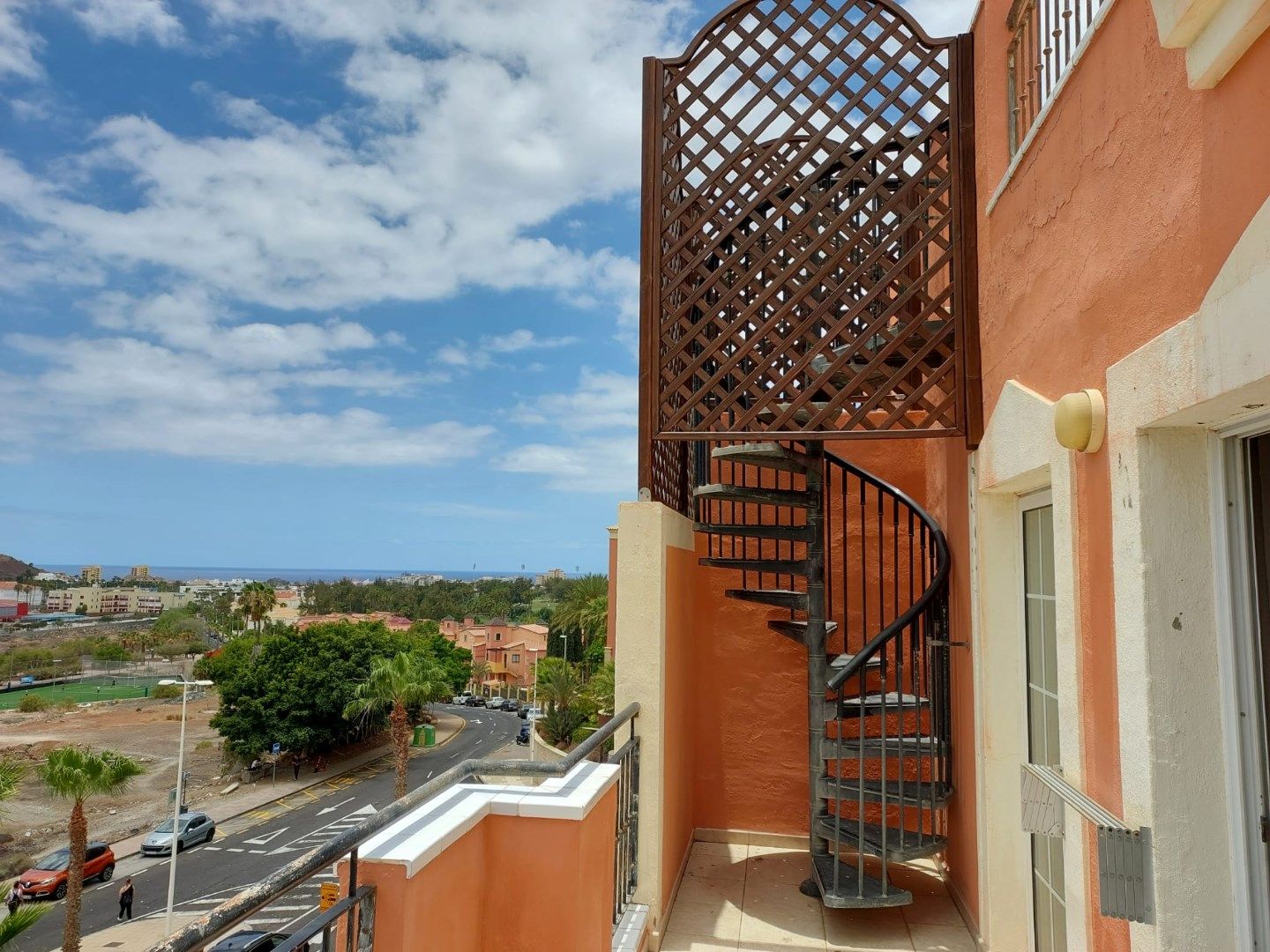 Gerenoveerde penthouse met zeezicht in Granada Park te Tenerife foto 6
