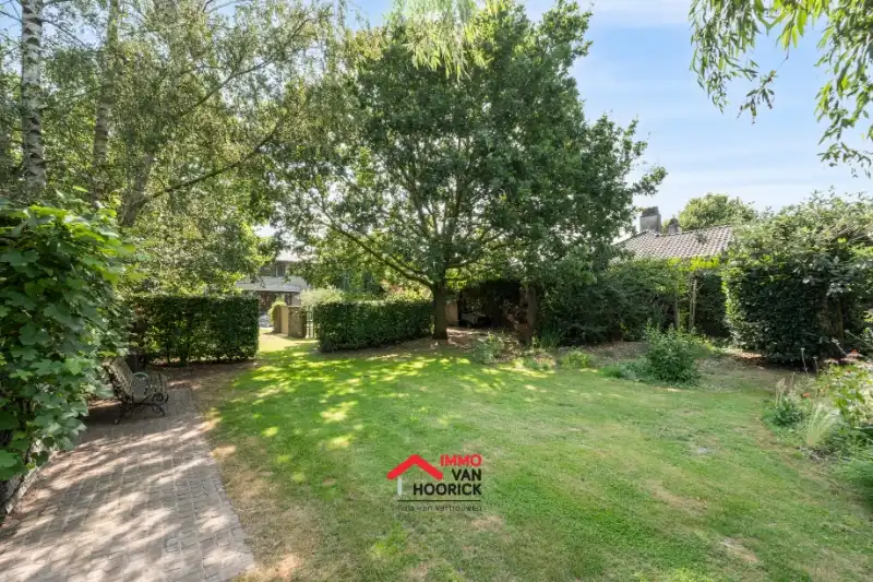 Prachtige woning OB op 1127m² grondopp - 4 slpkmrs! foto 3
