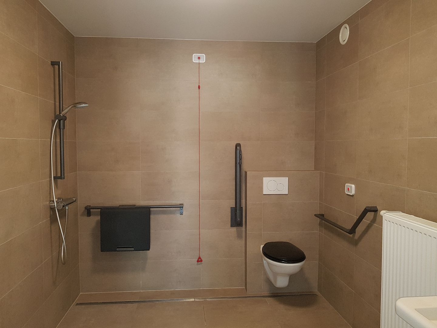 MOOIE BELEGGINGSEIGENDOM - SERVICEFLAT foto 6