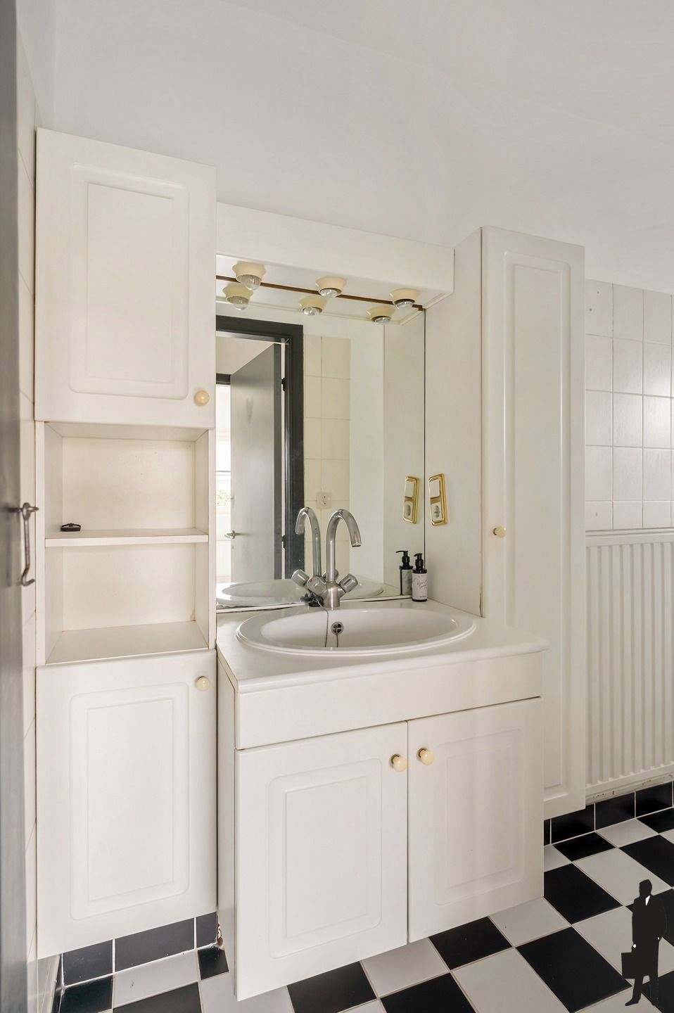 Charmante woning in een gegeerde buurt foto 12