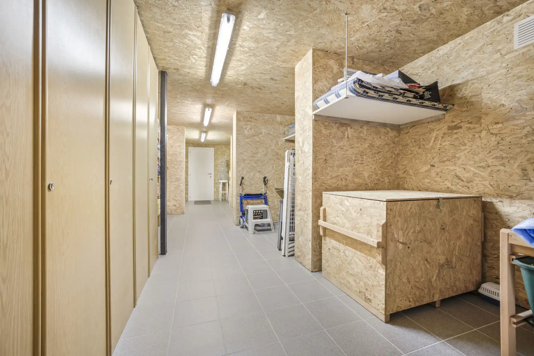 Ruime karakterwoning met 6 kamers, 3 badkamers en tuin foto 41
