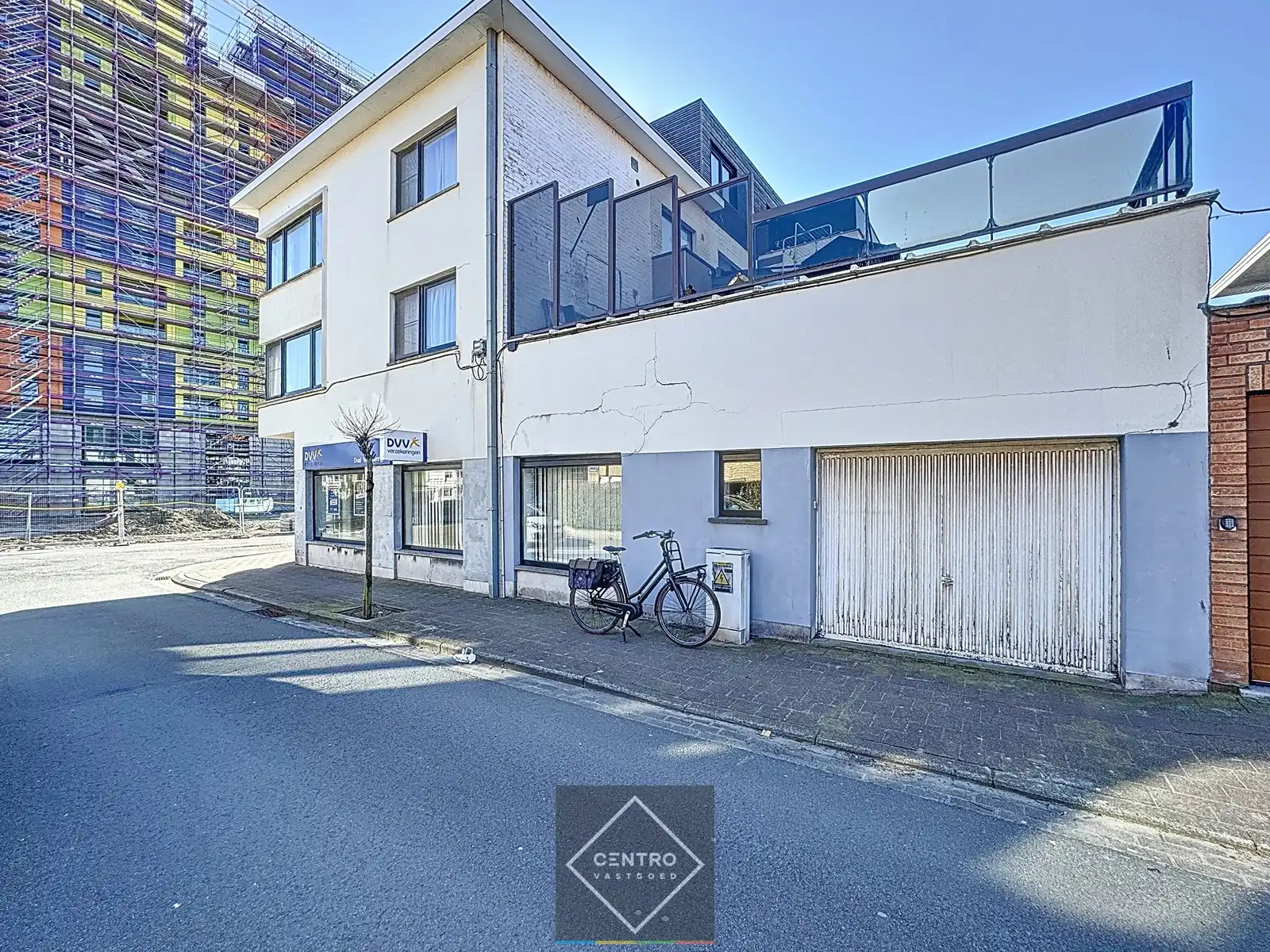 VERHUURD handelsgelijkvloers met 5,5% rendement! foto 2