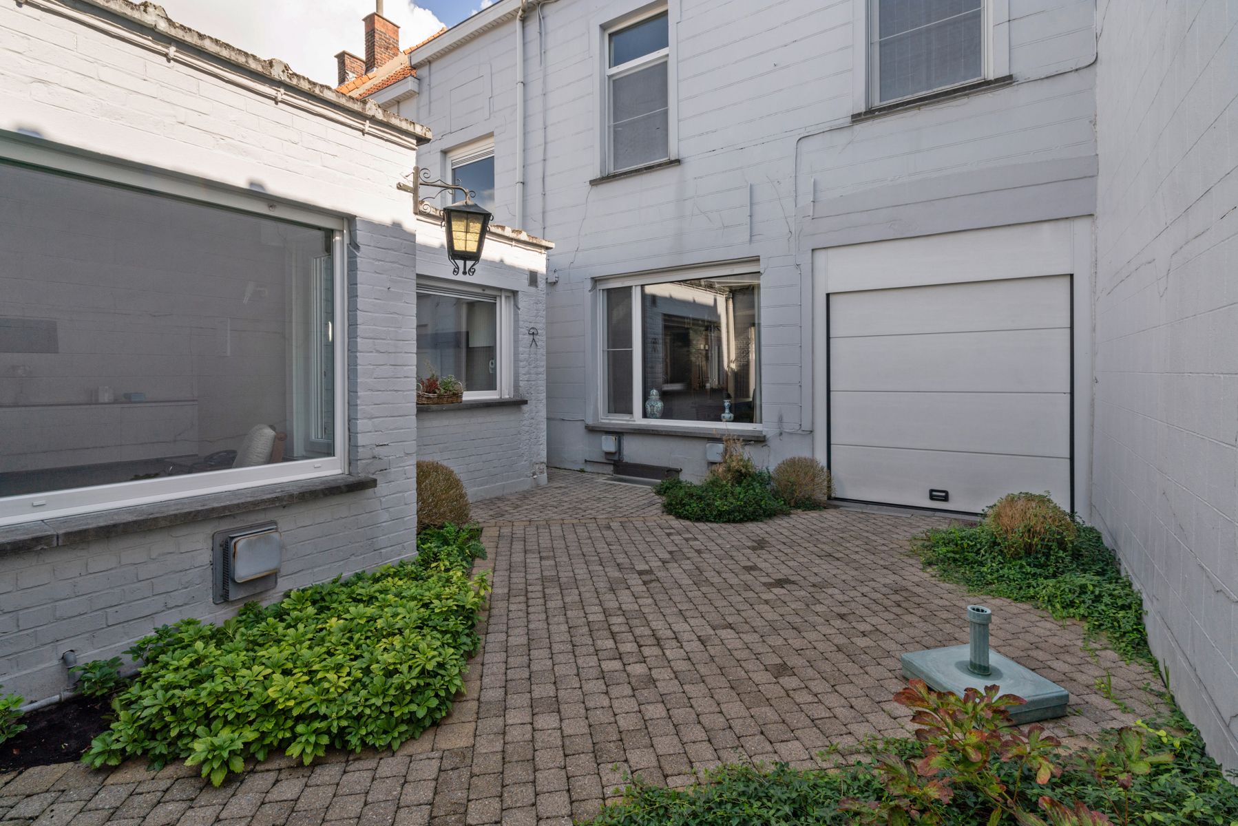 Karaktervolle ruime woning  met bijgebouw/atelier en stadstuin in het centrum foto 23