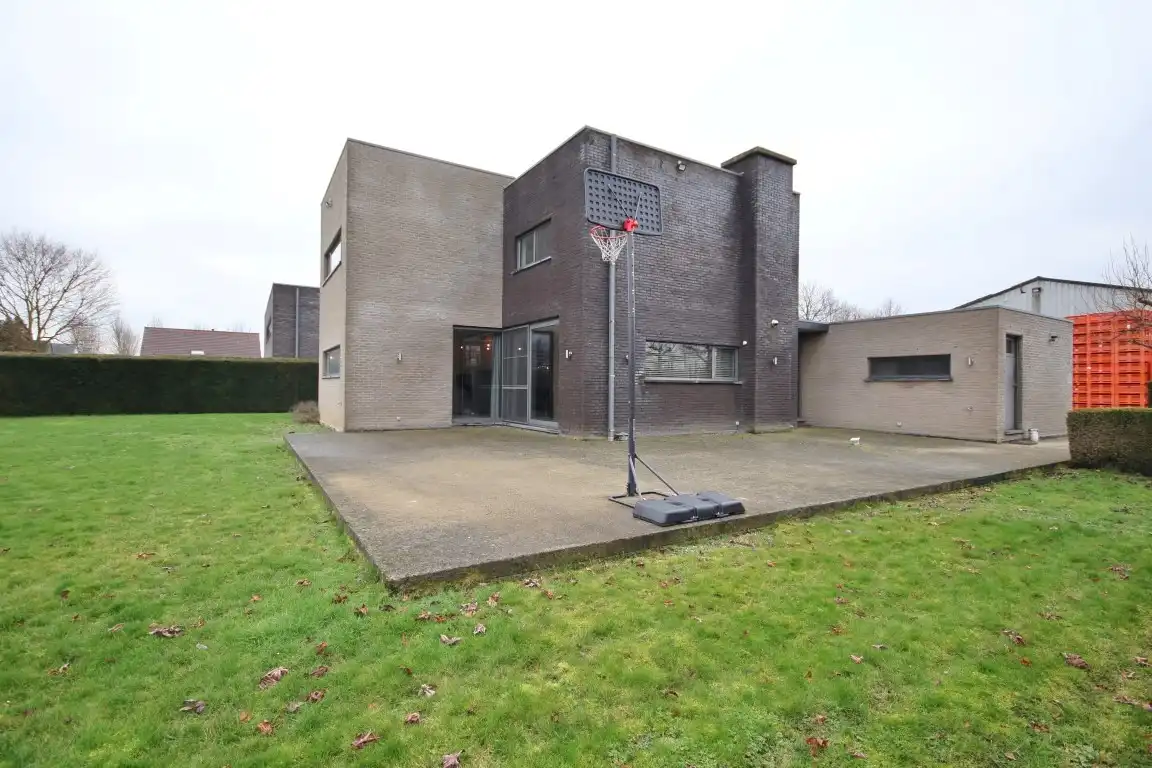 Moderne villa aan de stadsrand van Sint-Truiden foto 45