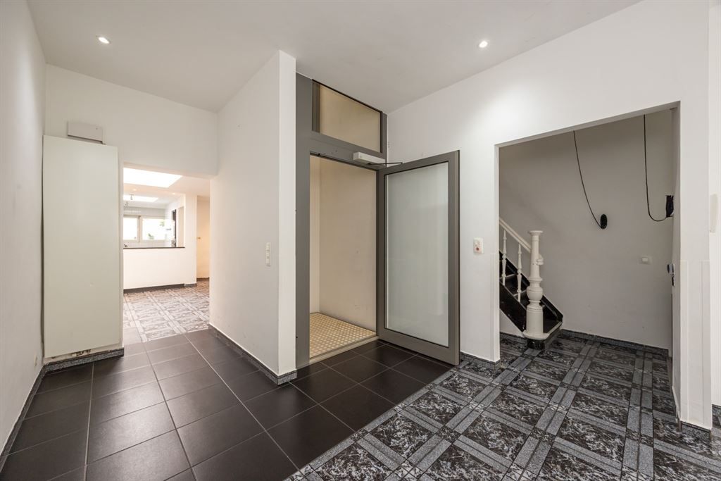 Ruime stadswoning met 4 slaapkamers foto 12