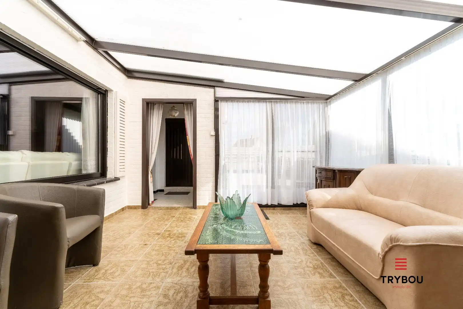 Verrassend ruime woning aan de rand van Houthulst op ruim perceel van 720m². foto 13