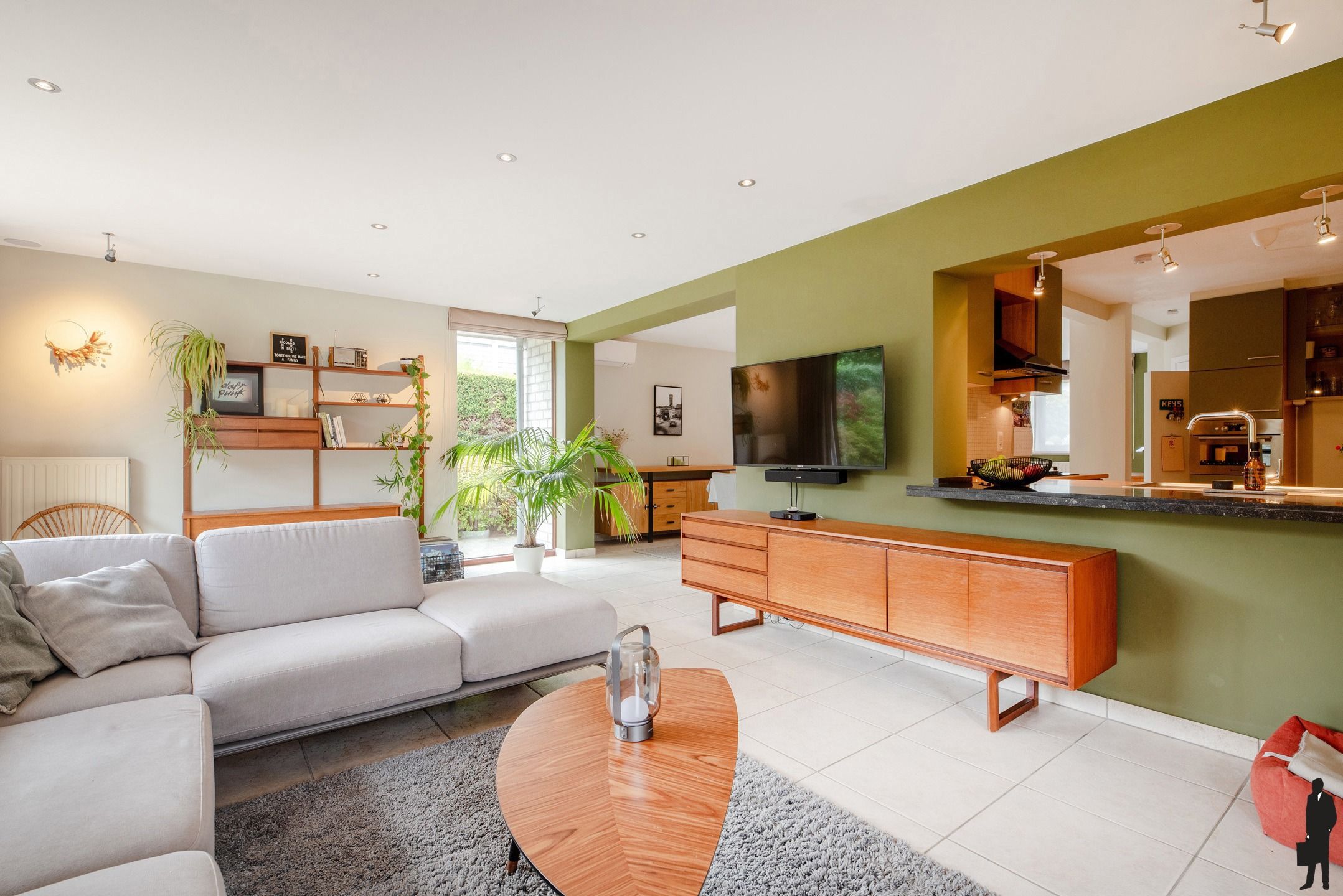 Rustig gelegen, energiezuinige woning met 4 slaapkamers op 473 m². foto 7
