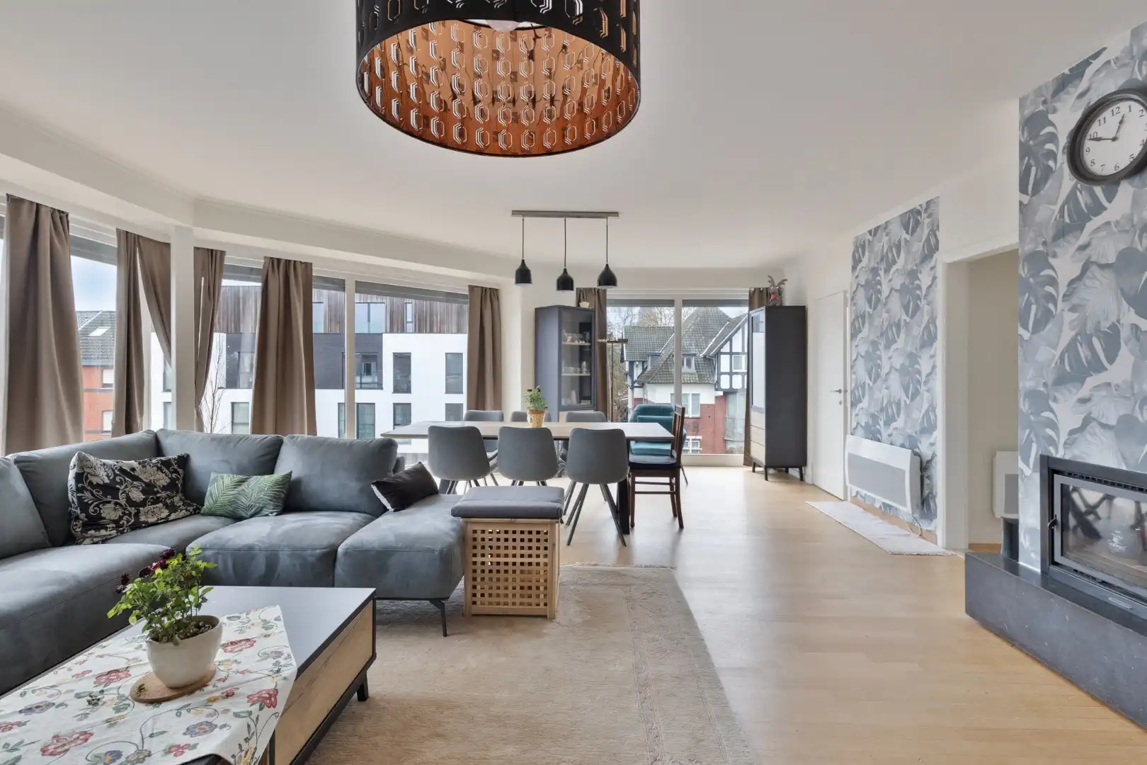 Lichtrijk dakappartement met 3 slaapkamers foto 2