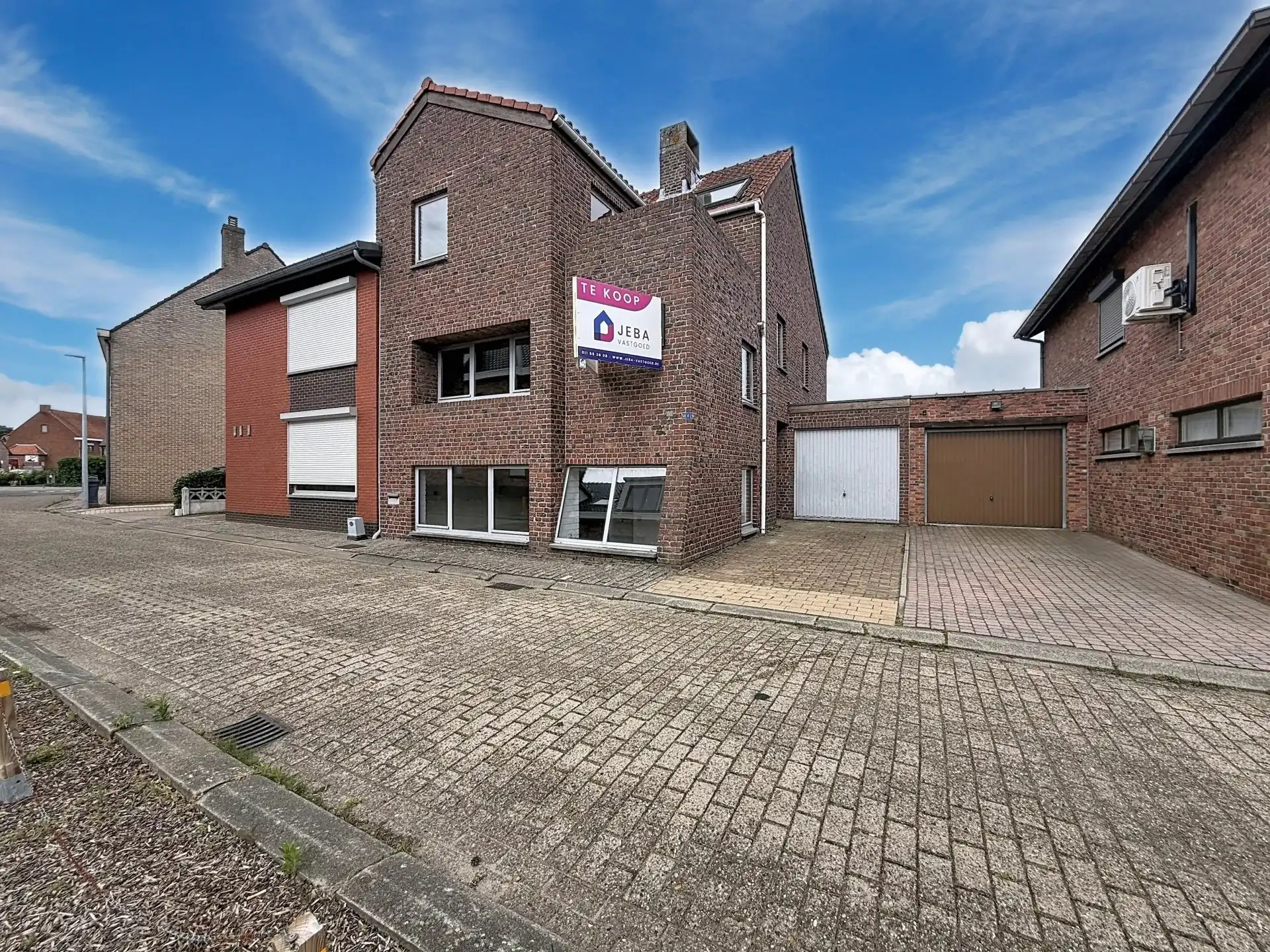 Verrassend ruime woning met 4 slaapkamers en mogelijke praktijkruimte foto 40