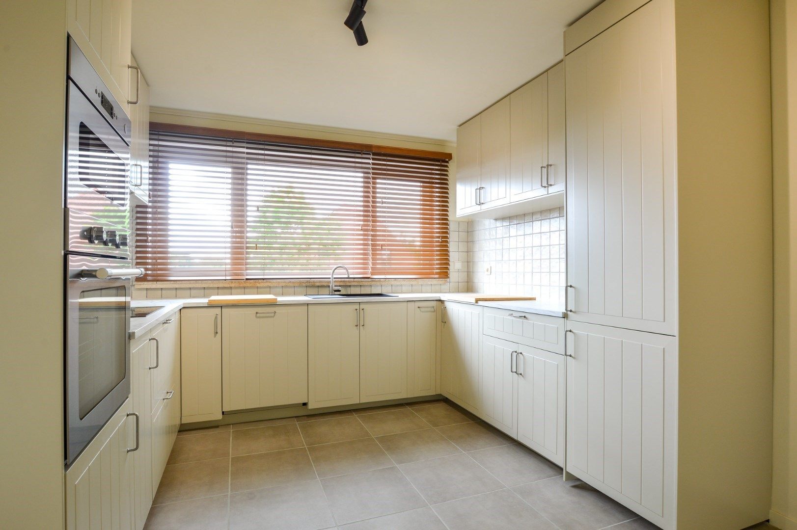 Ruim appartement (146 m²) met 2 slaapkamers in het centrum van Jabbeke foto 6