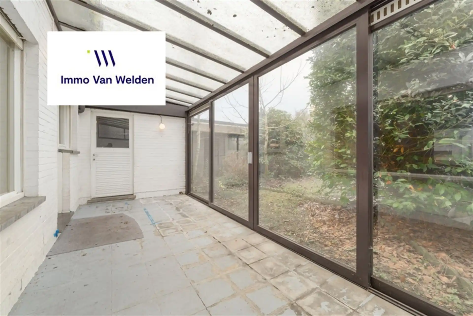 Te renoveren halfopen woning met garage en tuin in landelijke omgeving te Wortegem-Petegem. foto 12