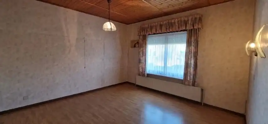 Ruime BUNGALOW open bebouwing,  met 2 slaapkamers, grote zolder, mooie tuin en aparte garage op 9 are 97 ca. foto 34