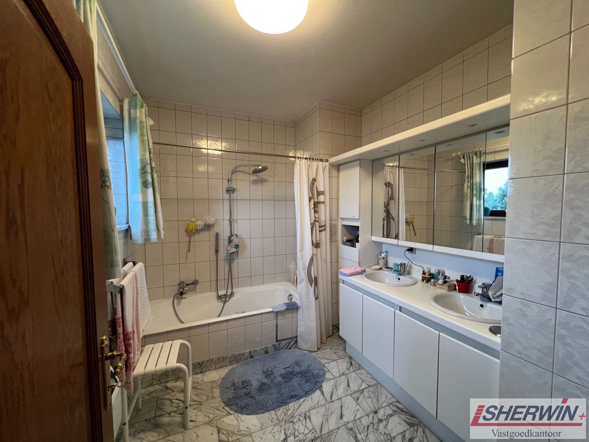 Deel van zeer goed gelegen appartementsgebouw in centrum foto 13