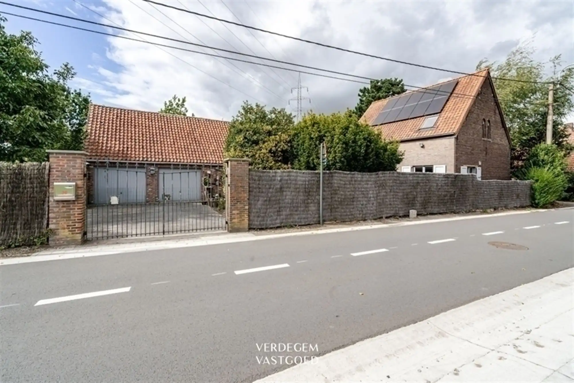 Authentieke woning met recente uitbreiding en uniek historisch accent foto 23