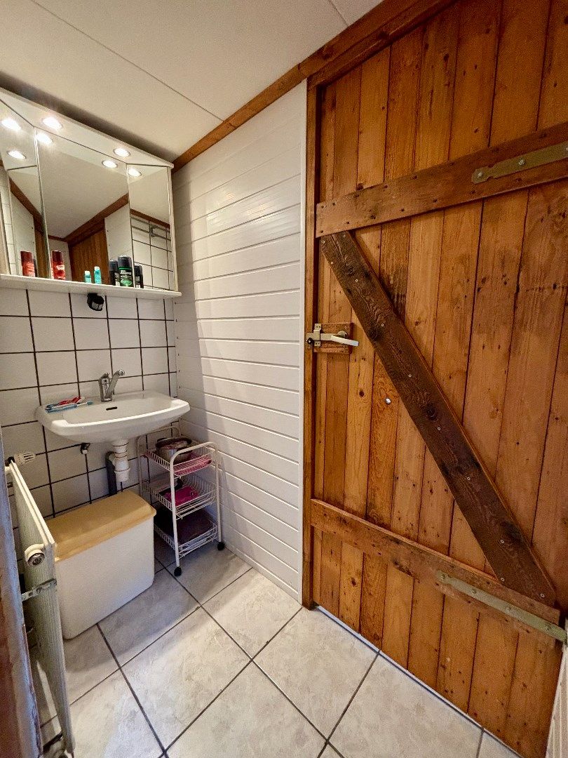 KNUSSE WONING MET 3 SLPKS EN GROTE GARAGE OP 20MIN. VAN DE KUST foto 14