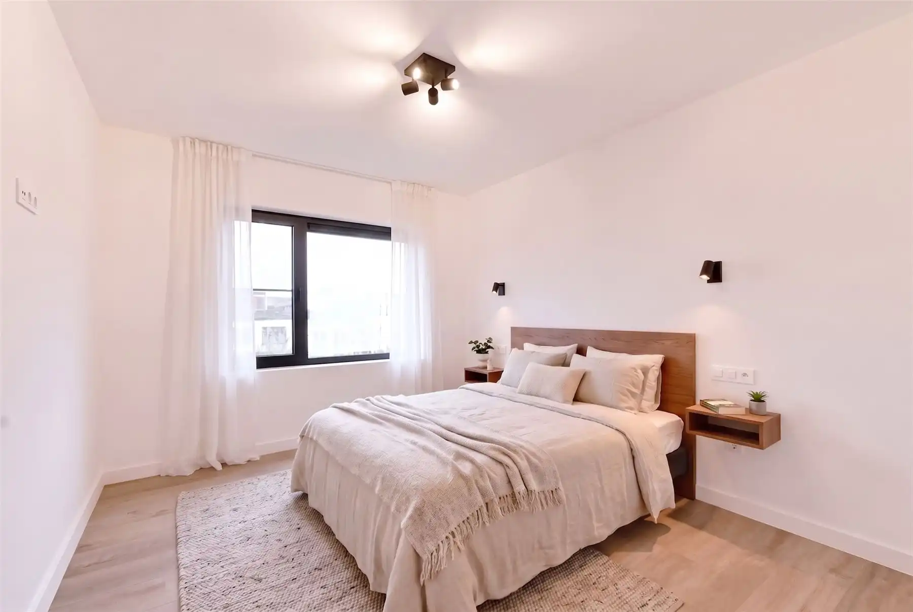 Gerenoveerd BEN-appartement te Berchem! foto 10