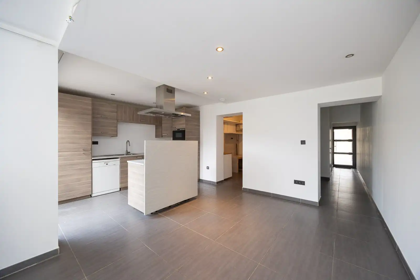 Instapklare woning te Blaasveld! foto 10