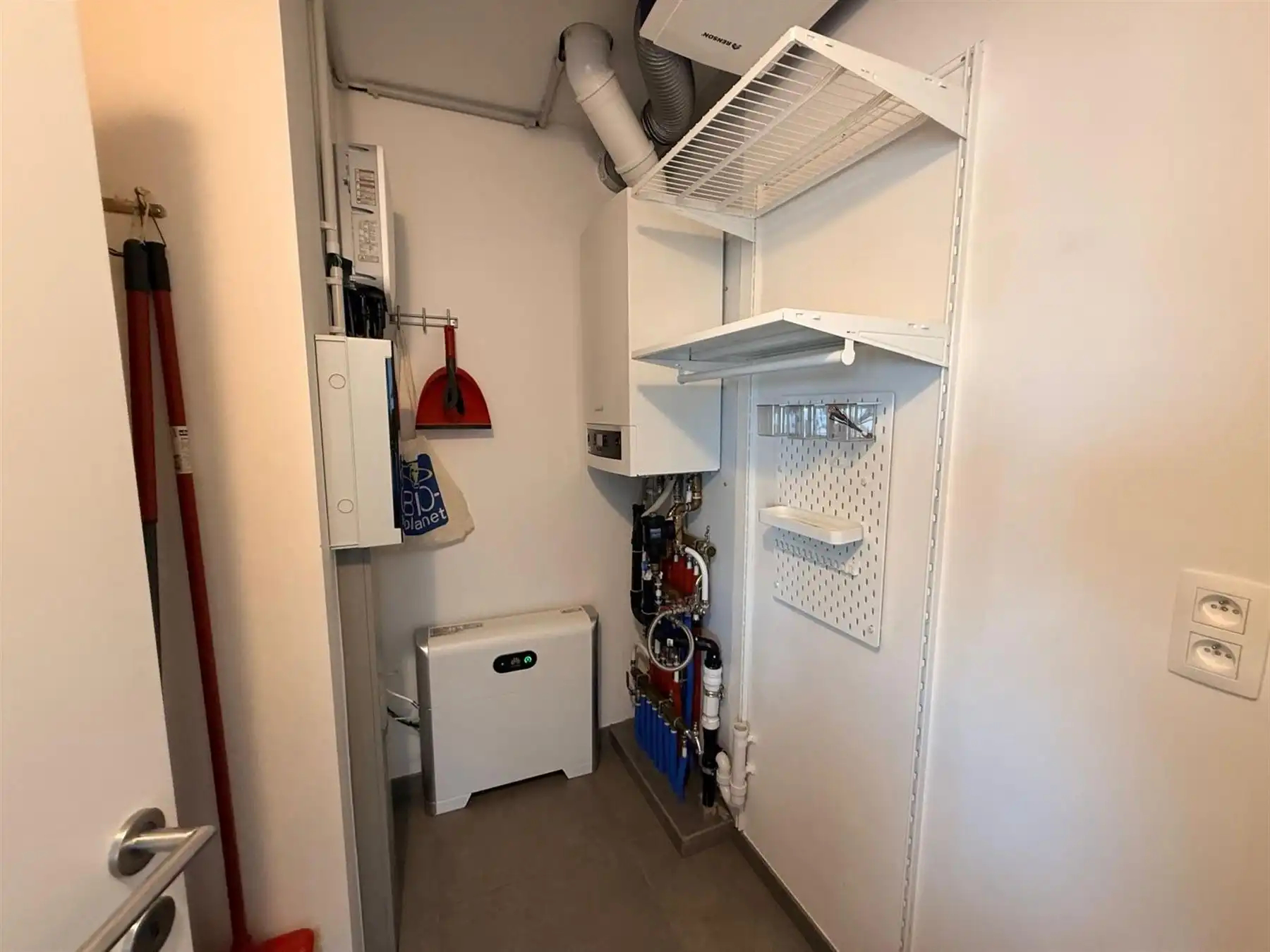 INSTAPKLAAR APPARTEMENT INCLUSIEF ONDERGRONDSE STAANPLAATS foto 15