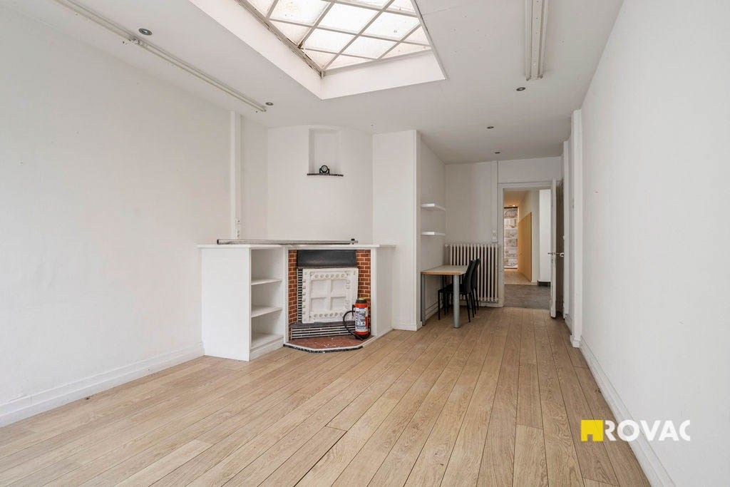 Te renoveren handelspand met woonst in hartje Izegem foto 11