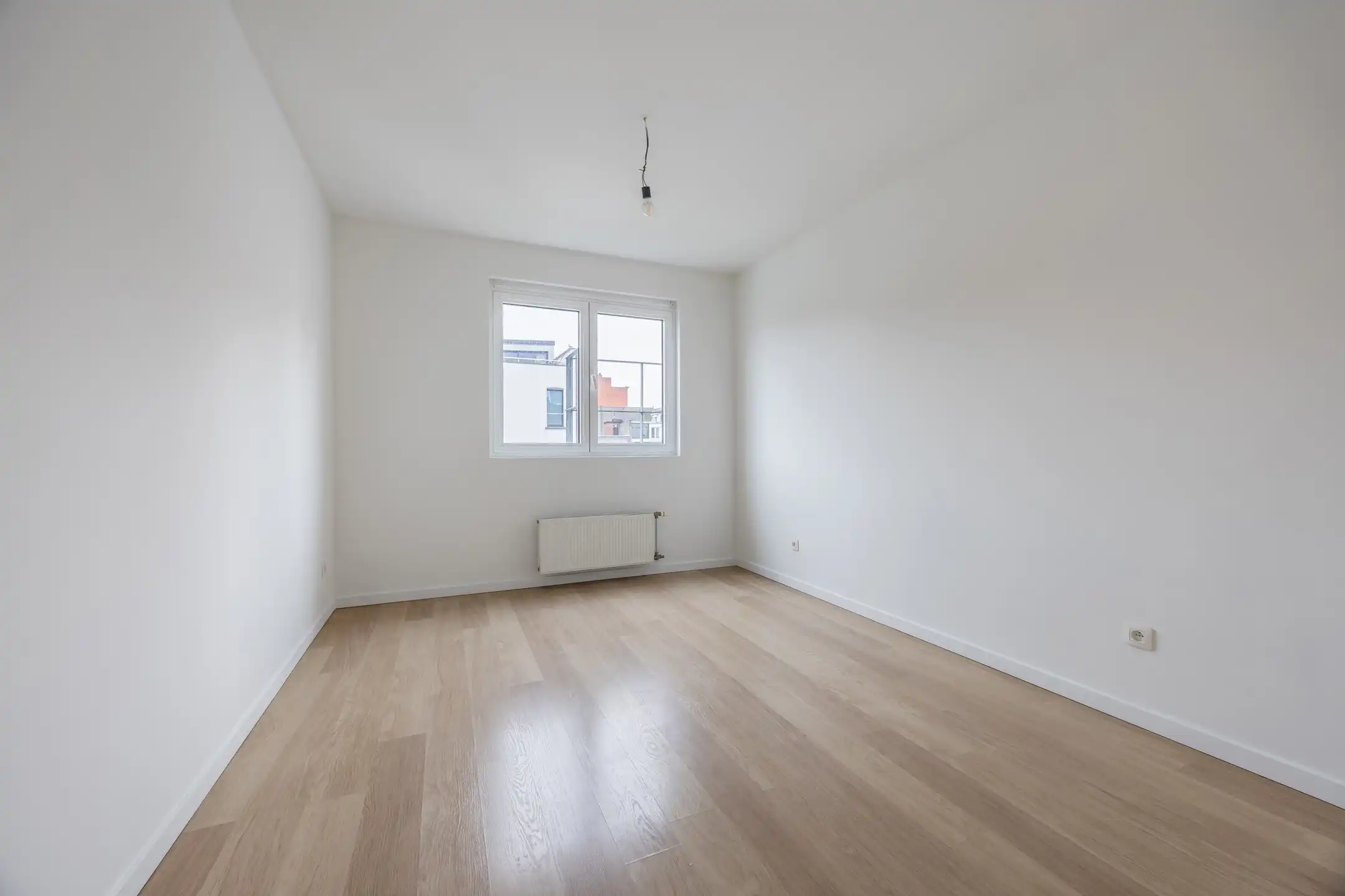 Instapklaar 2-slaapkamerappartement aan Antwerpen-Centraal foto 10