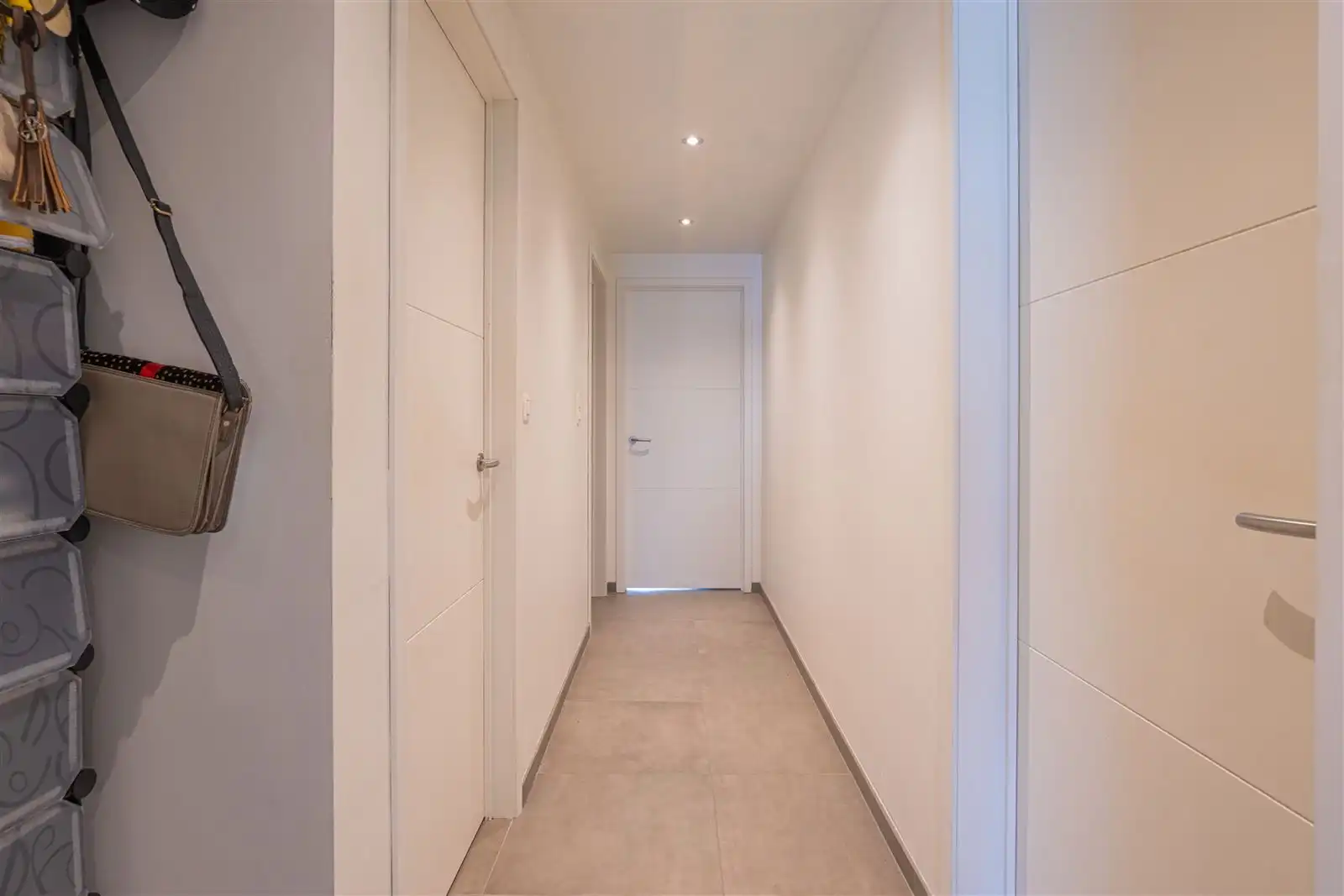 Recent appartement, rustig gelegen, doch op 200m van centrum foto 13