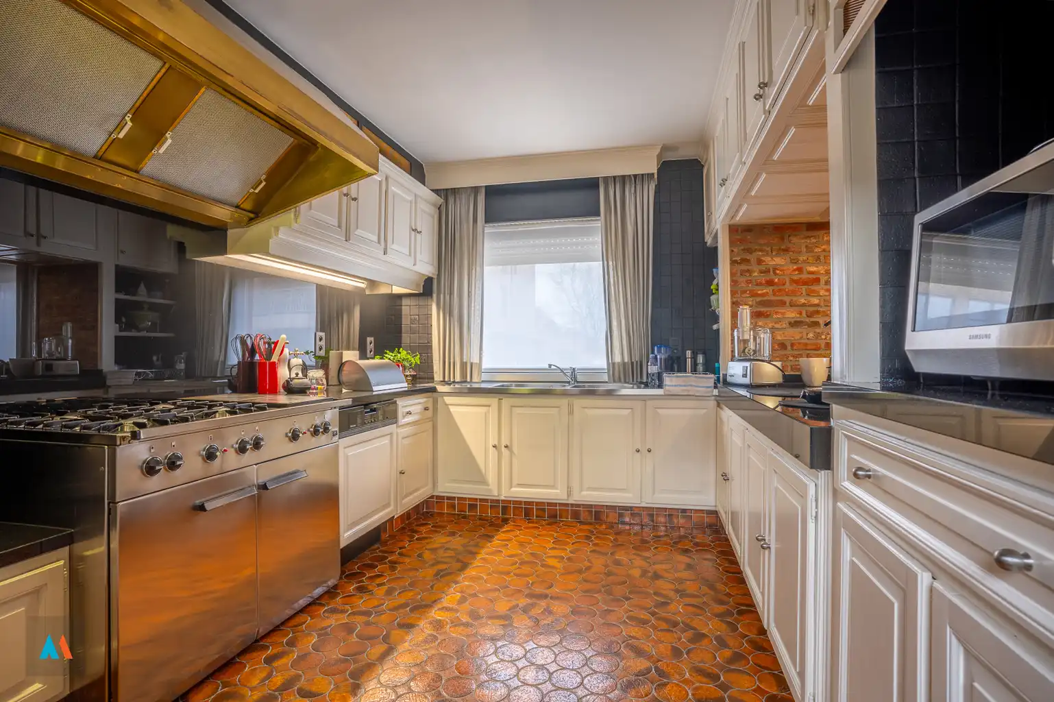 Charmante halfopen woning in hartje Hoogstraten foto 10