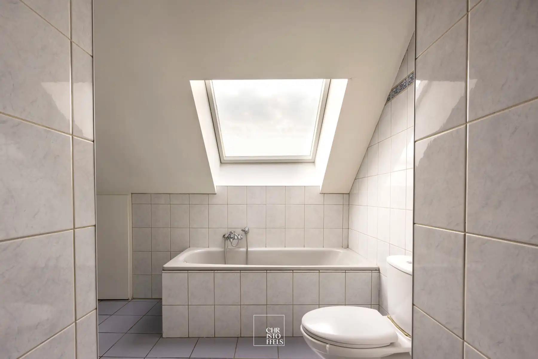 3 slaapkamer appartement van 187 m² met terras van ca 35m² gelegen in het centrum van Lanaken foto 10