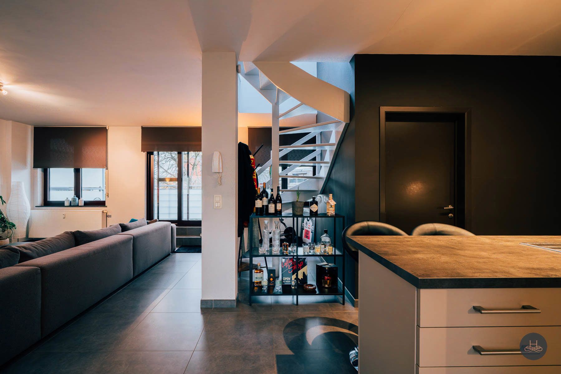 Gerenoveerde duplex met enorm terras en autostaanplaats foto 5