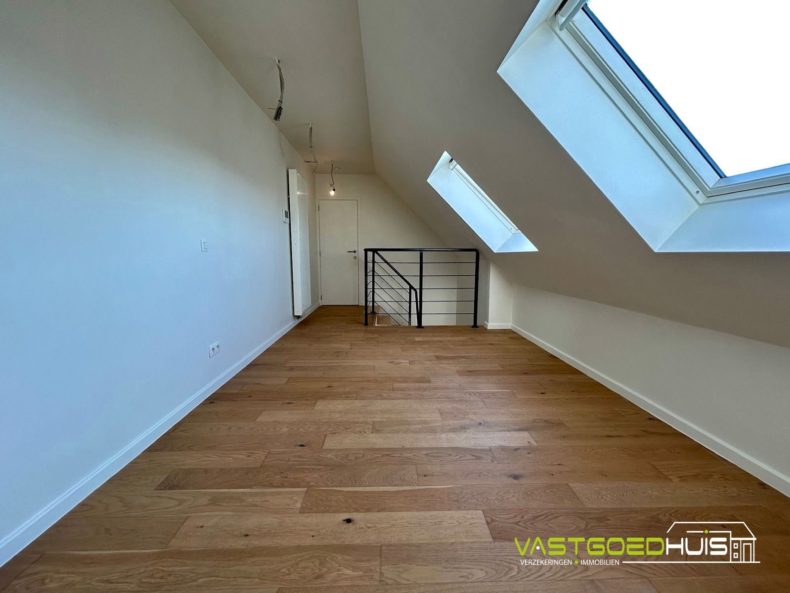 Hedendaags duplex appartement met terras foto 22