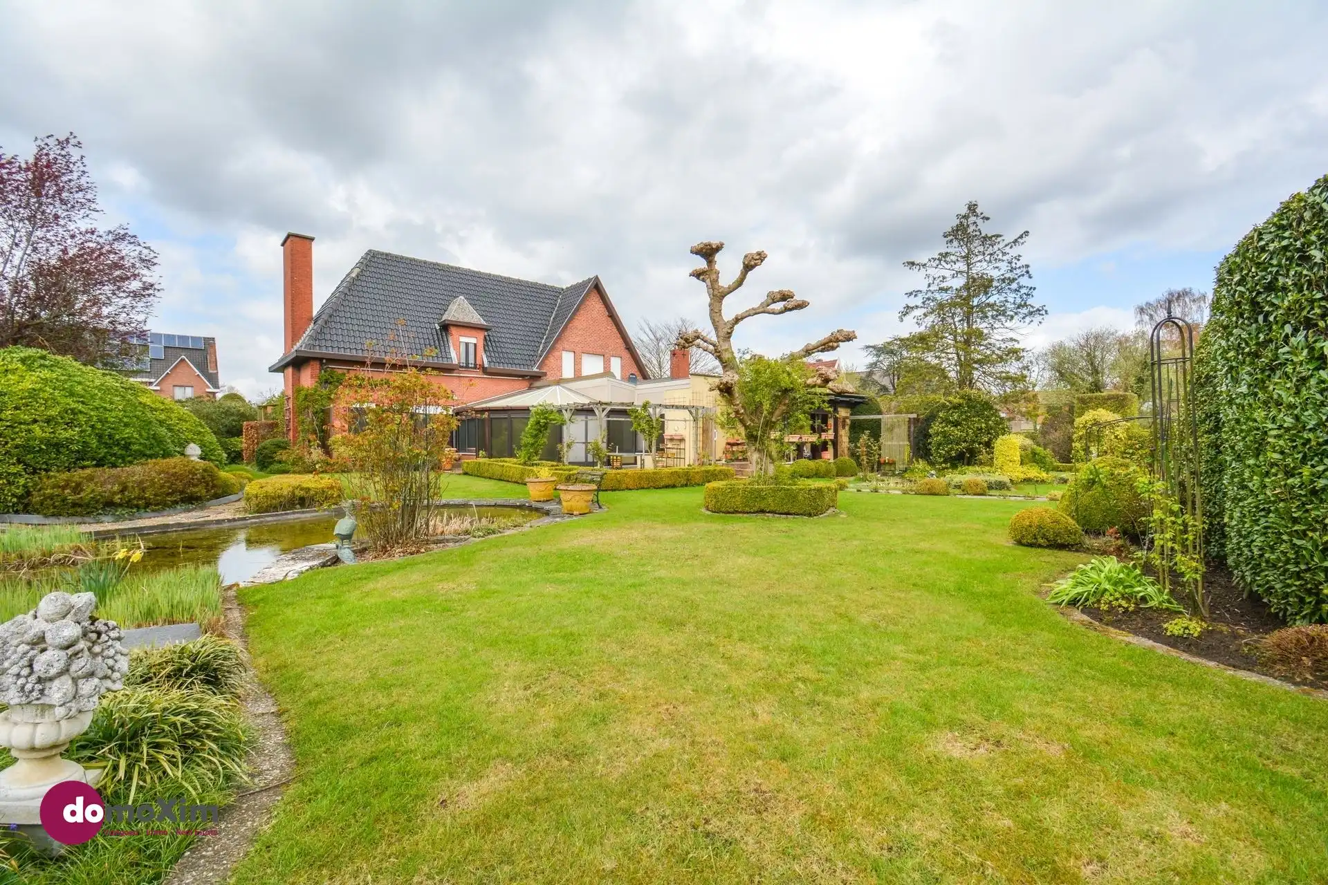 Statige villa met 3 slaapkamers op een ruim perceel in Hever foto 16