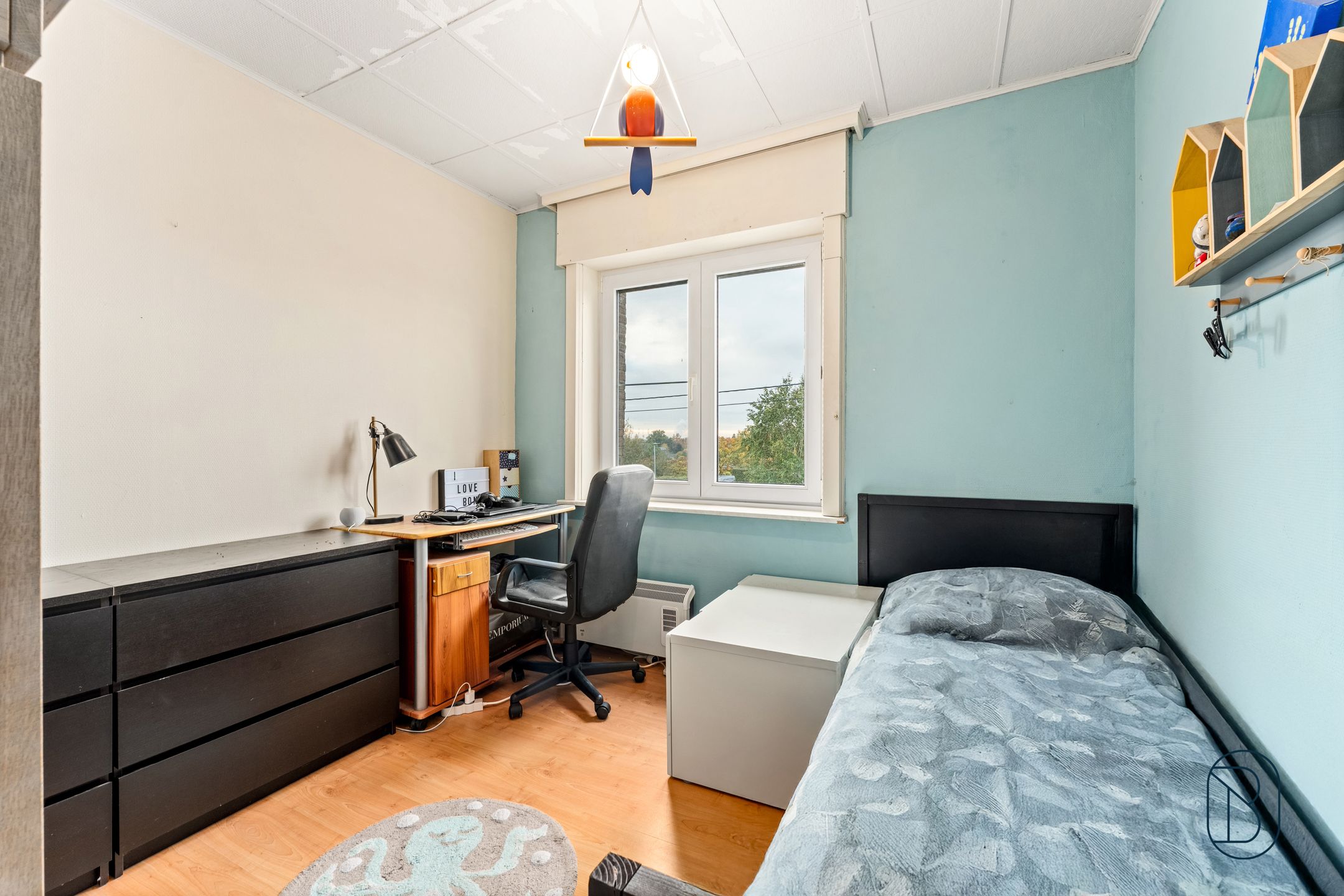 Volledig instapklare woning met tuin en garage. foto 10
