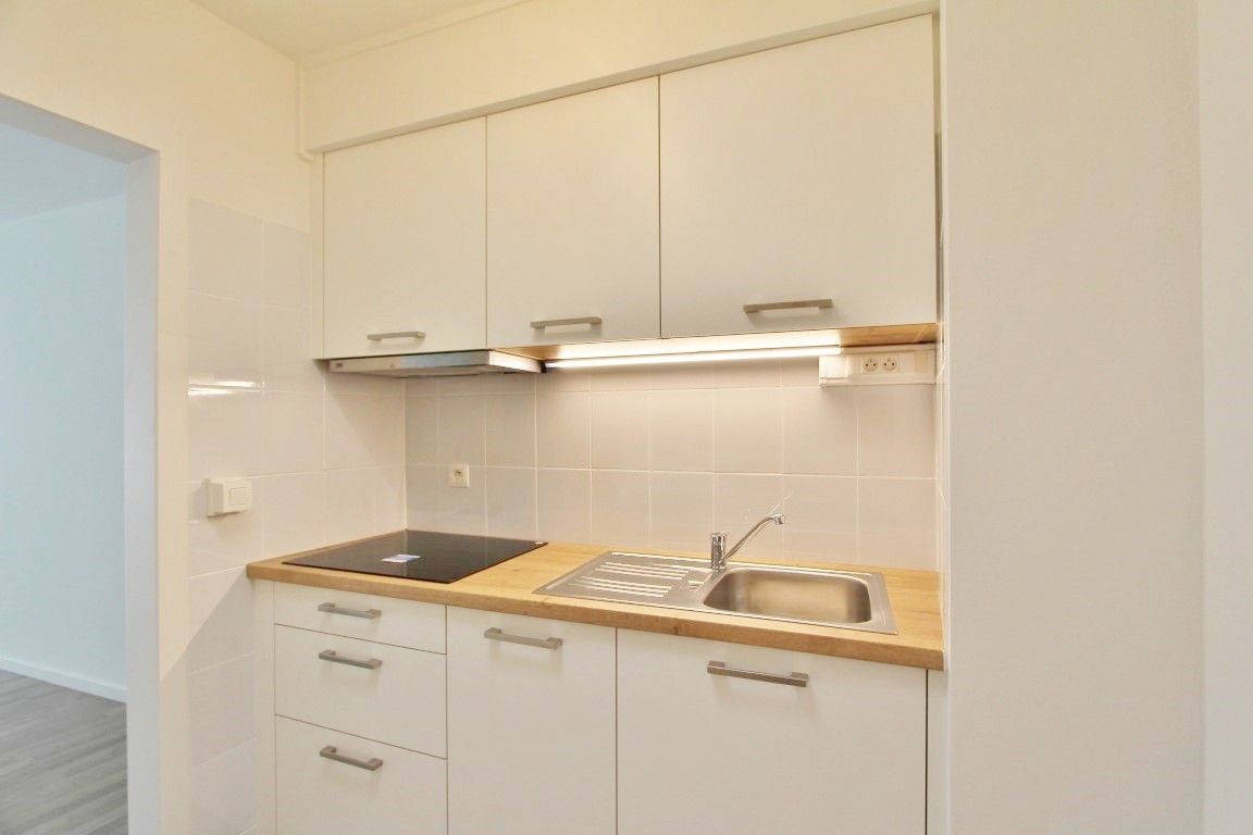 Appartement in het centrum van Sint-Truiden foto 9