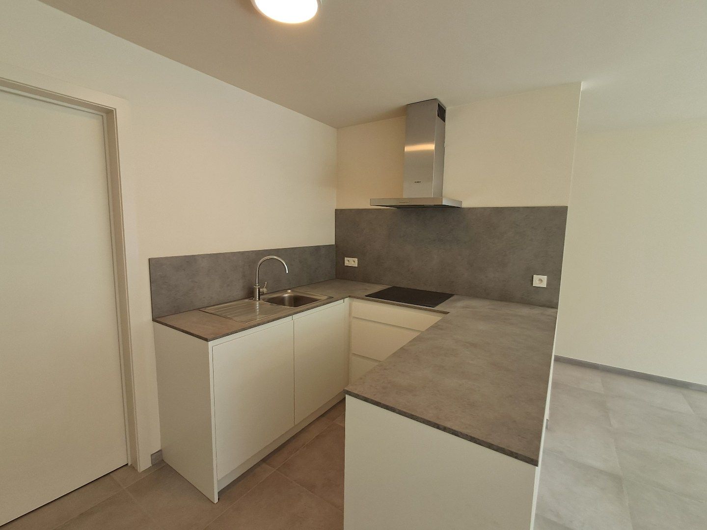 Nieuwbouw appartement te  Sijsele. foto 5