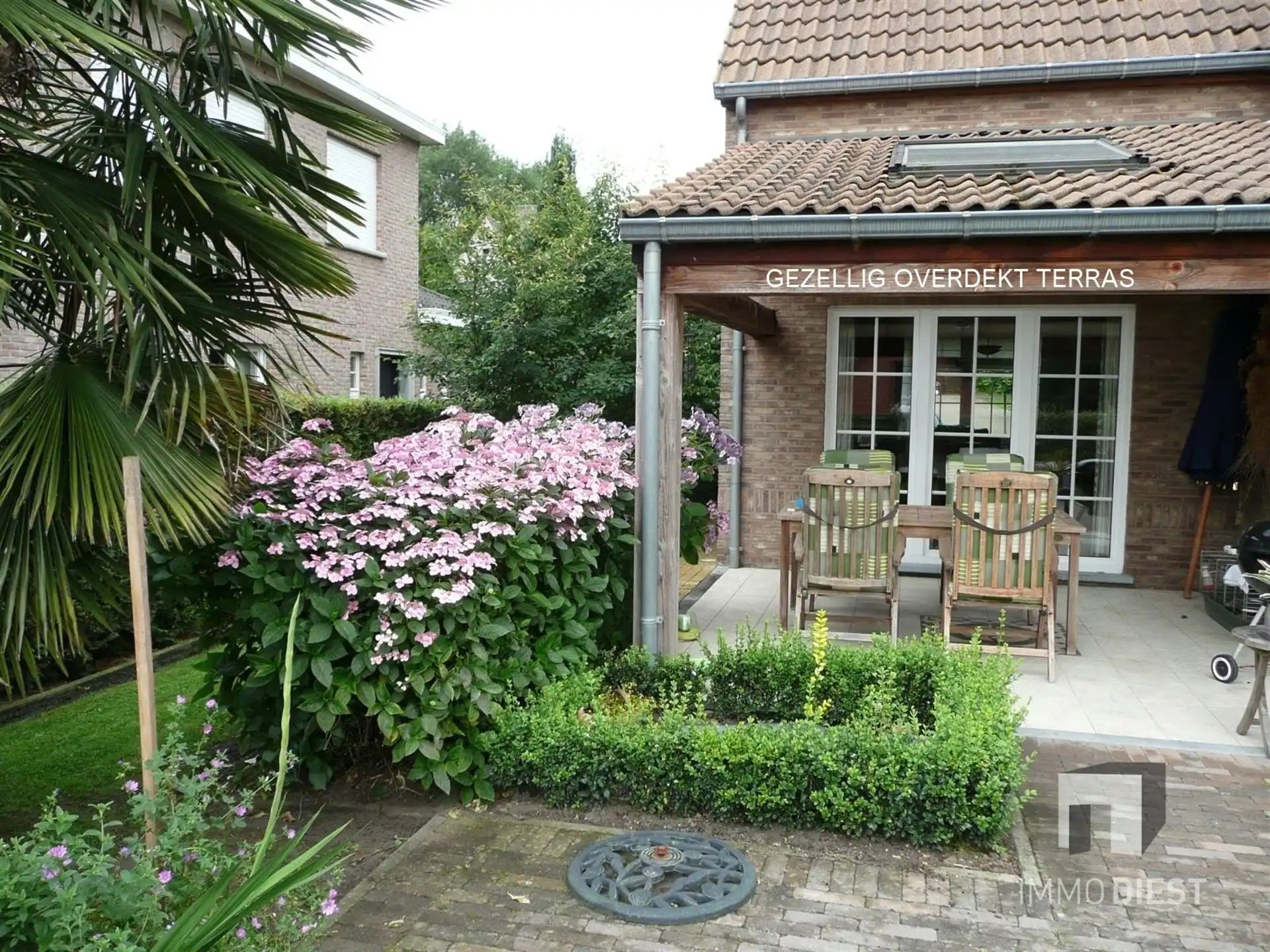 Woning met 4 slpks in residentiële wijk foto 21