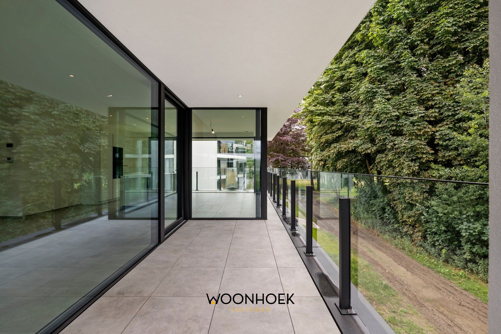 Luxueus 3-slpk nieuwbouwappartement OEVERPARK te Lokeren foto 12