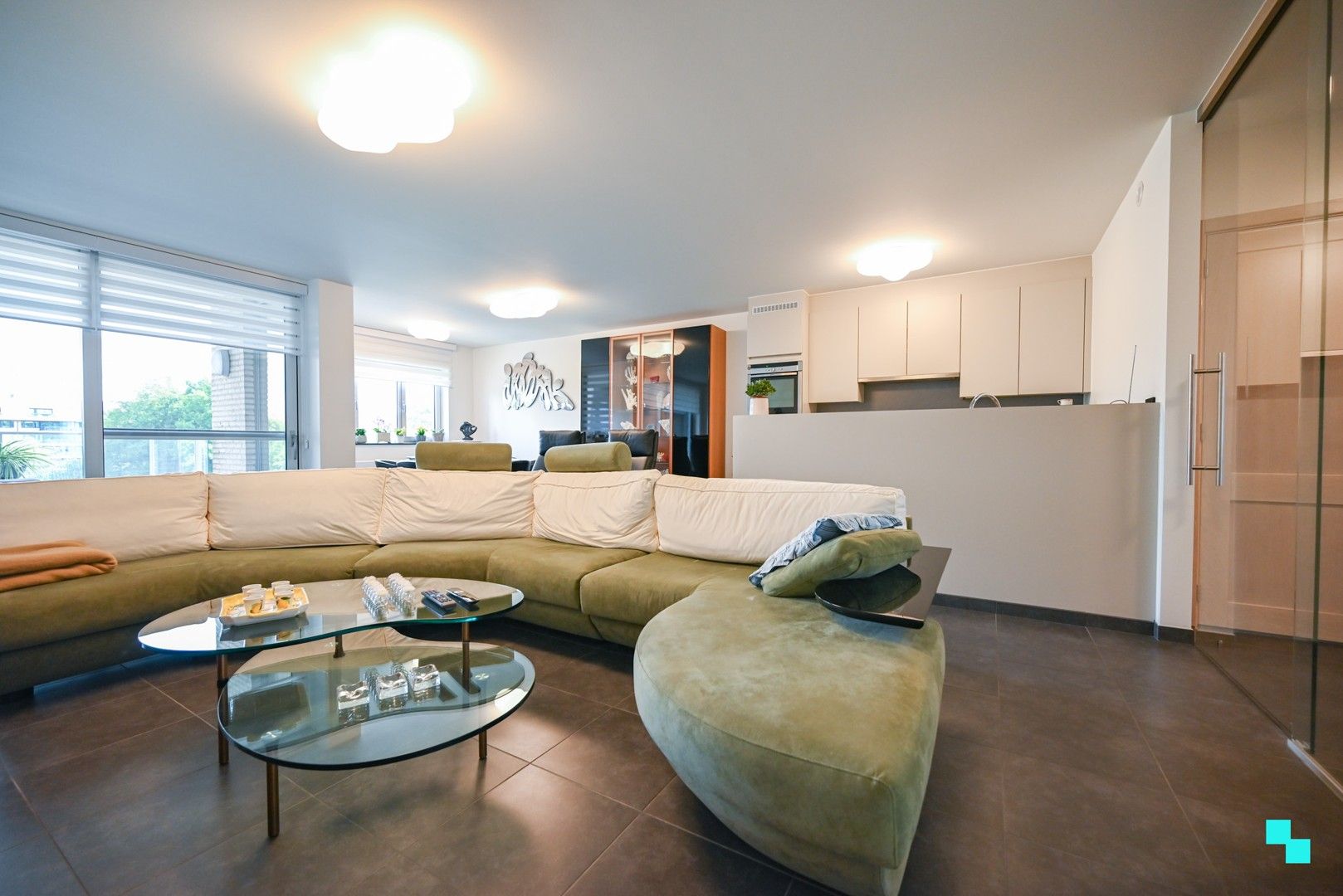 Tweeslaapkamerappartement met zicht op het kanaal Roeselare - Leie foto 8