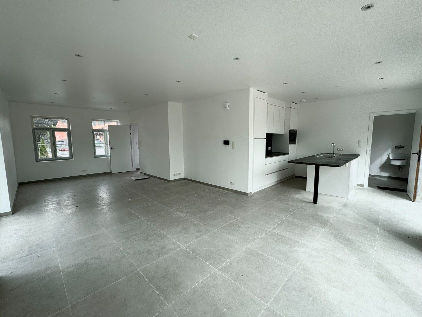 BEZOEKDAG VOLZET - Ruime nieuwbouwwoning in Kalken  foto 3