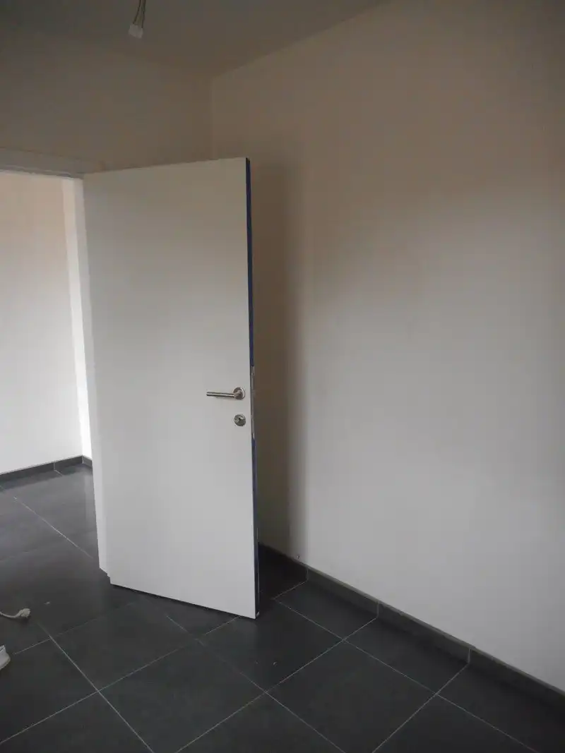 Mooi gelijkvloers appartement te Tessenderlo-Ham foto 8