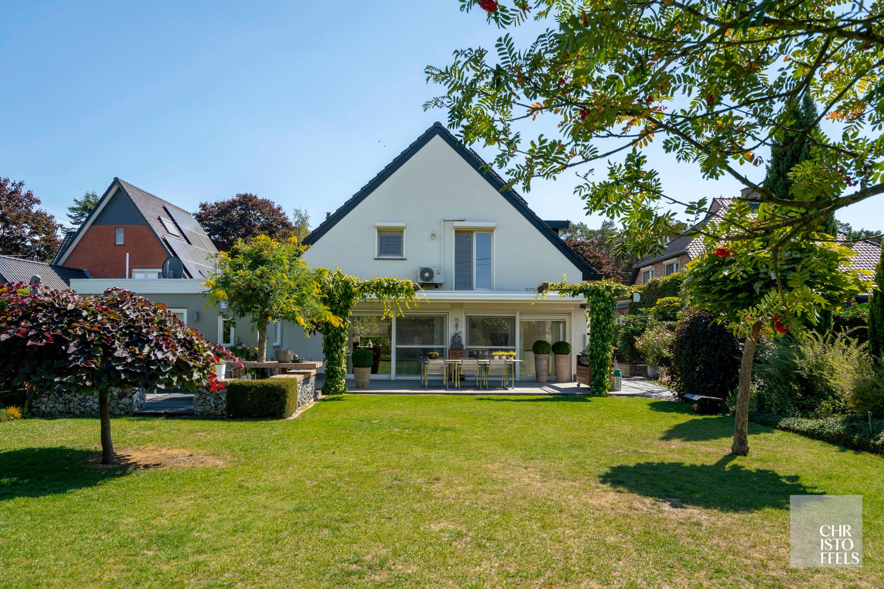 Energiezuinige villa (262m²) in een bosrijke, residentiële omgeving te Zutendaal!  foto 18
