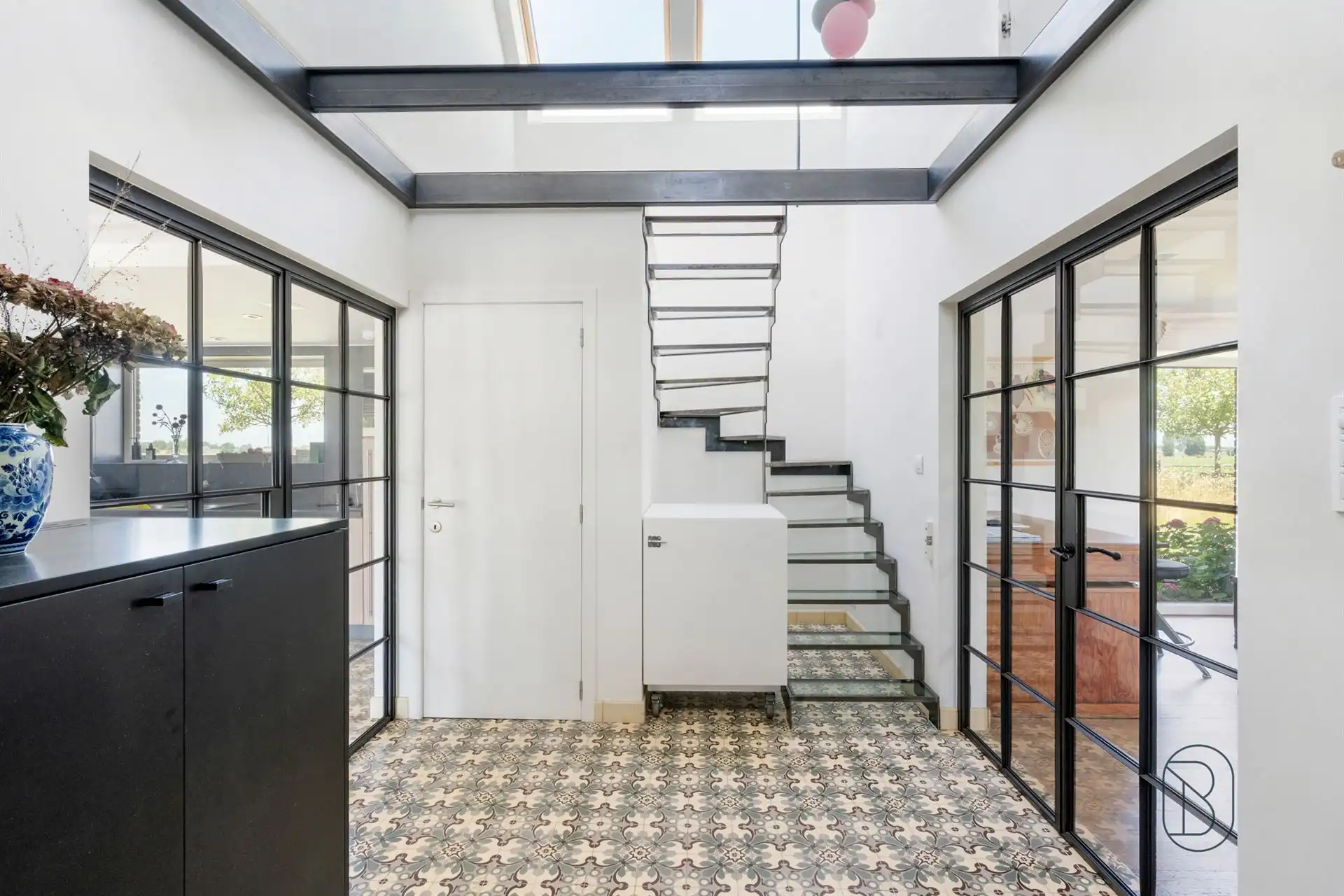 Landhuis + bijgebouw, met zwembad en privacy op 5.329 m². foto 14