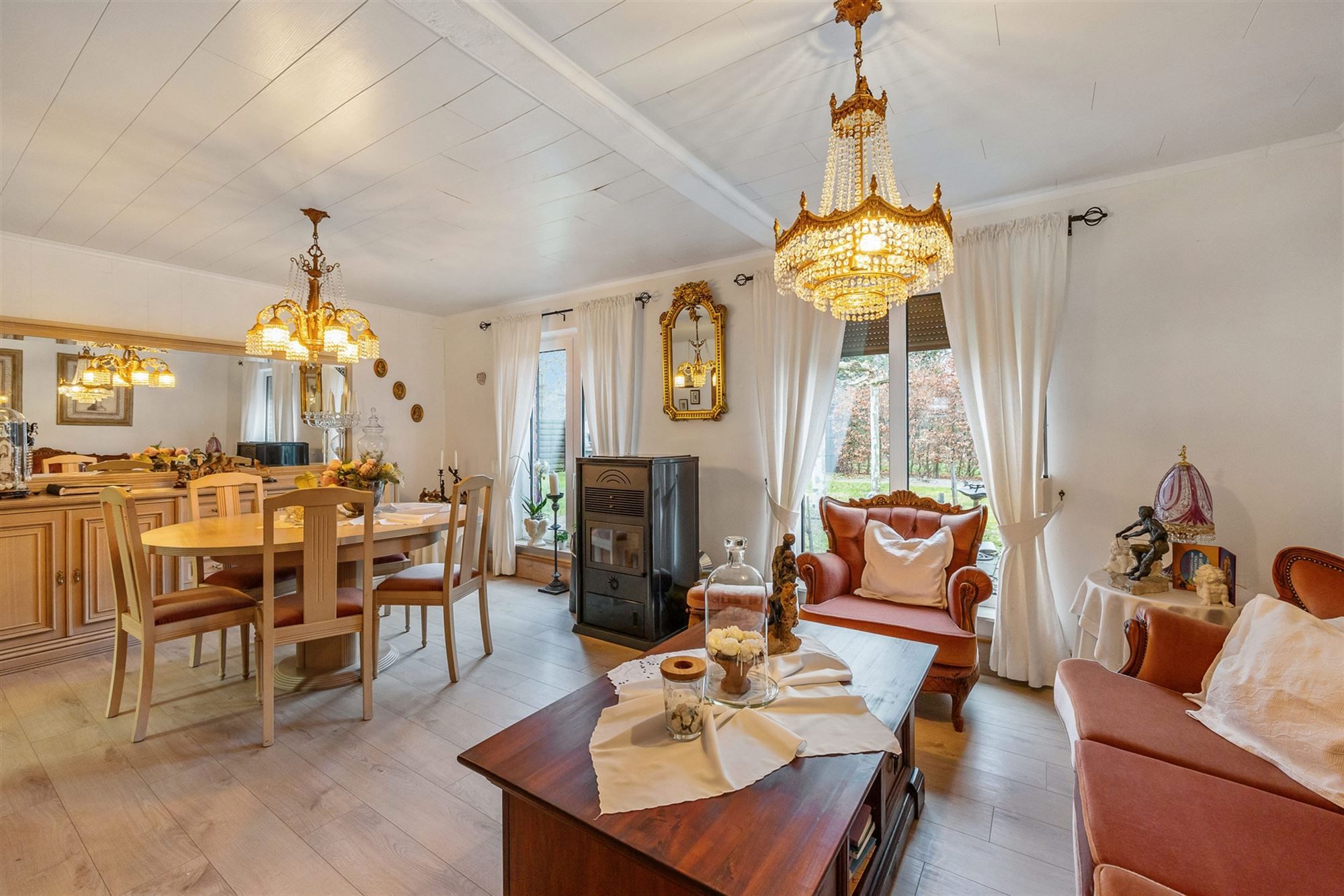 RUIME WONING MET 5 SLAAPKAMERS GELEGEN OP EEN PERCEEL VAN 10A68CA TE HEUSDEN-ZOLDER foto 3