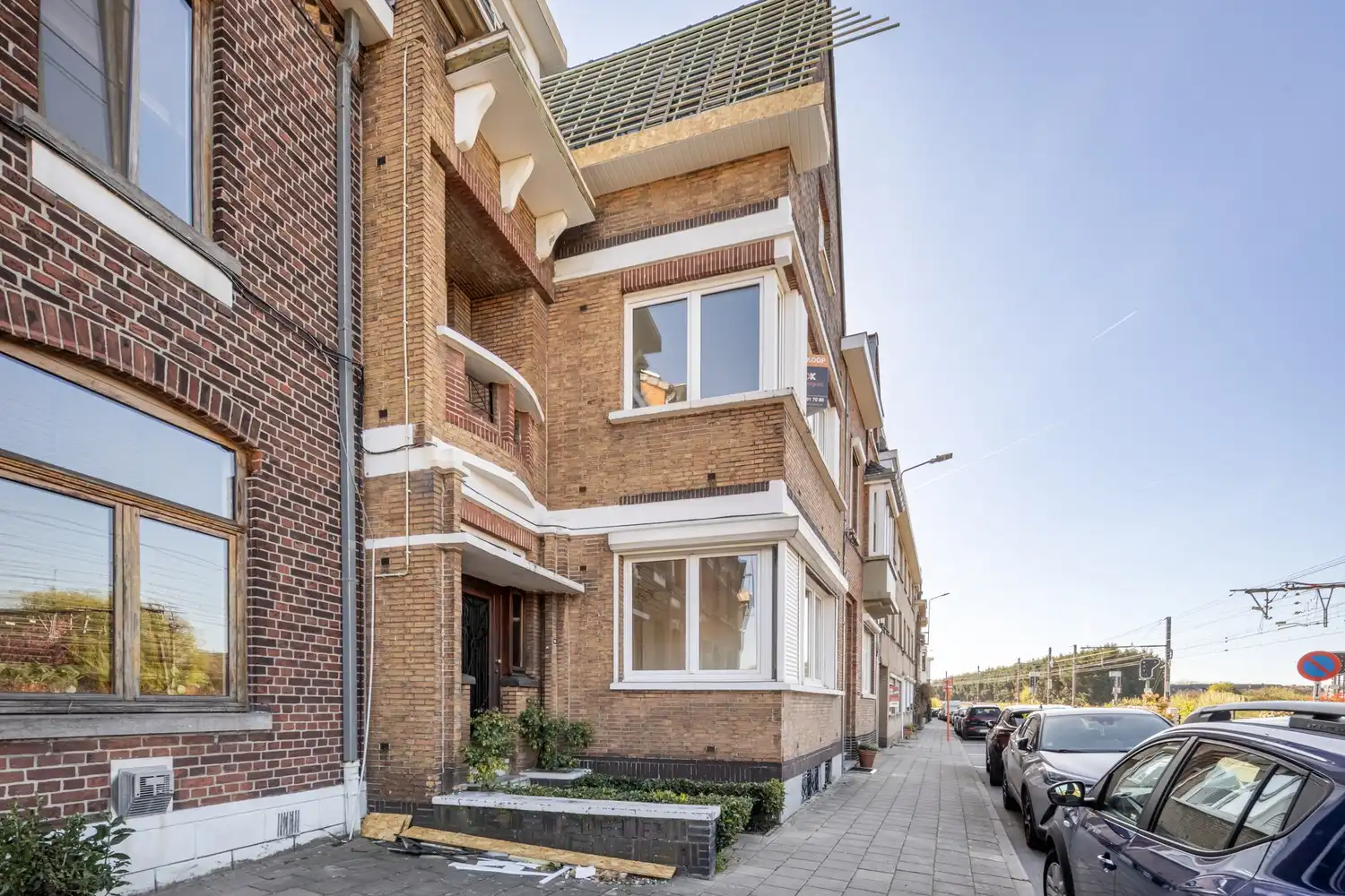 Authentieke herenwoning met ruime tuin en uitzonderlijk potentieel nabij het centrum van Hasselt! foto 3