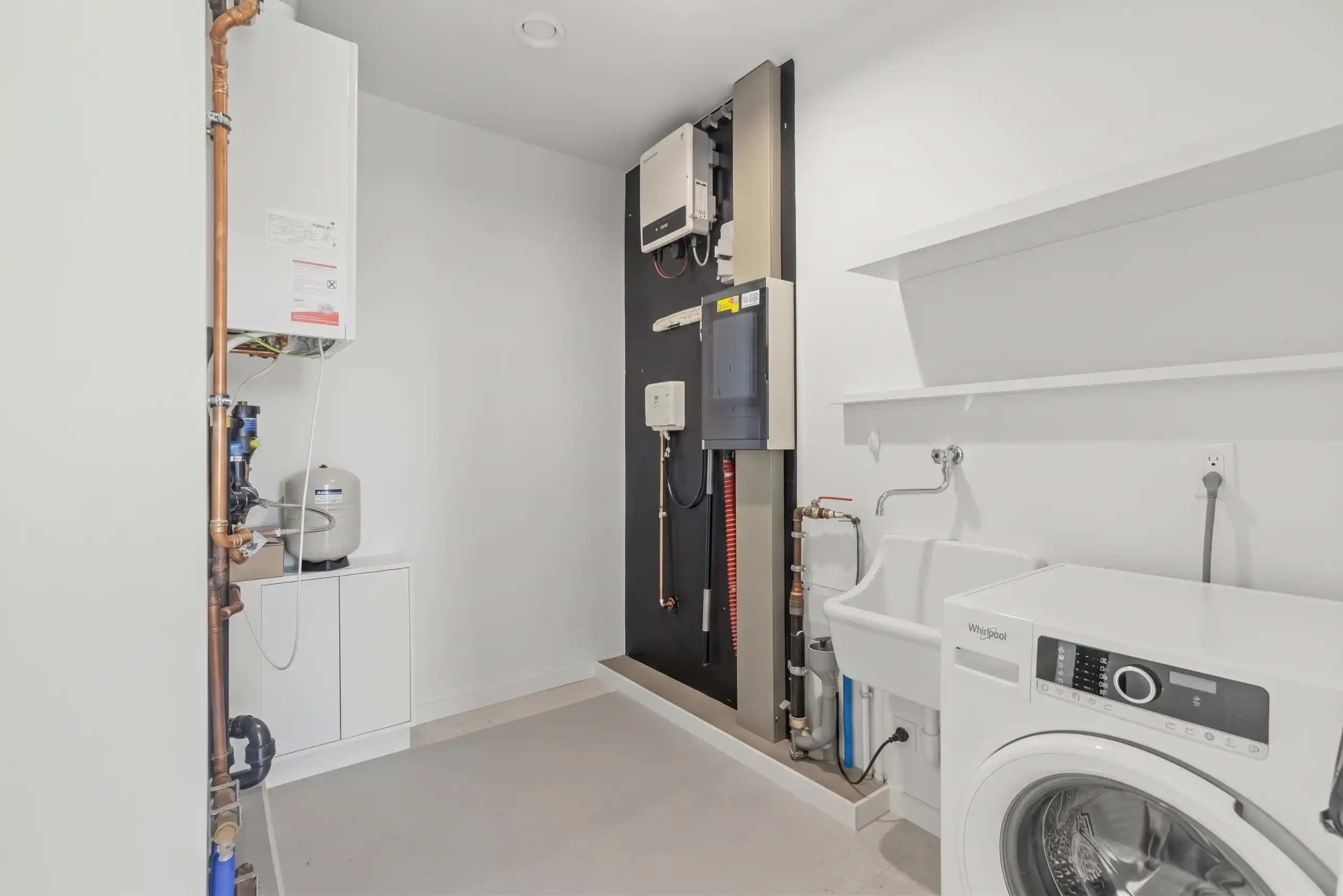 Moderne en lichtrijke halfopen woning met 3 slaapkamers foto 8