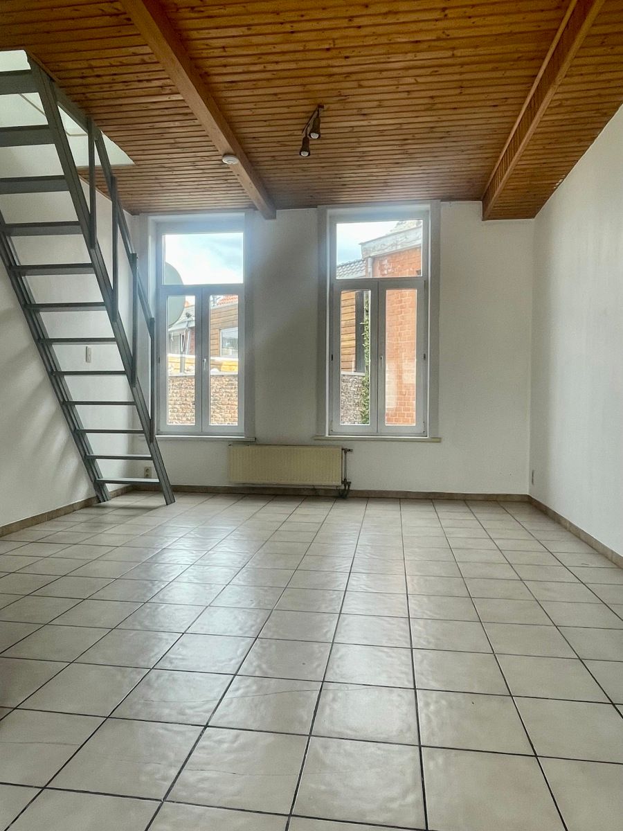 éénslaapkamerappartement in het centrum van Aalst! foto 2
