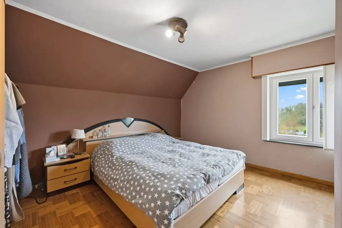 Instapklare woning met handelspand op een goede locatie foto 6