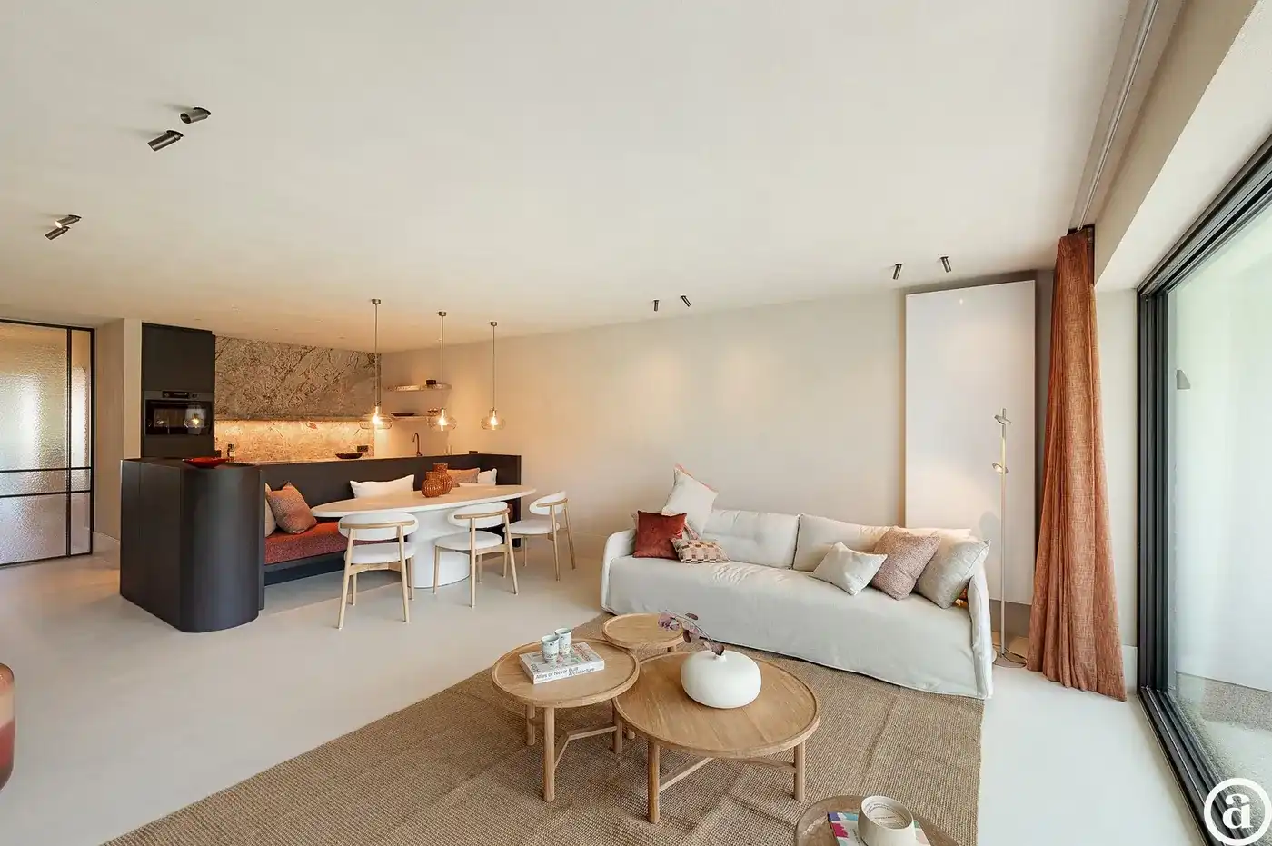 Gerenoveerd appartement in een villa residentie in het Zoute foto 4