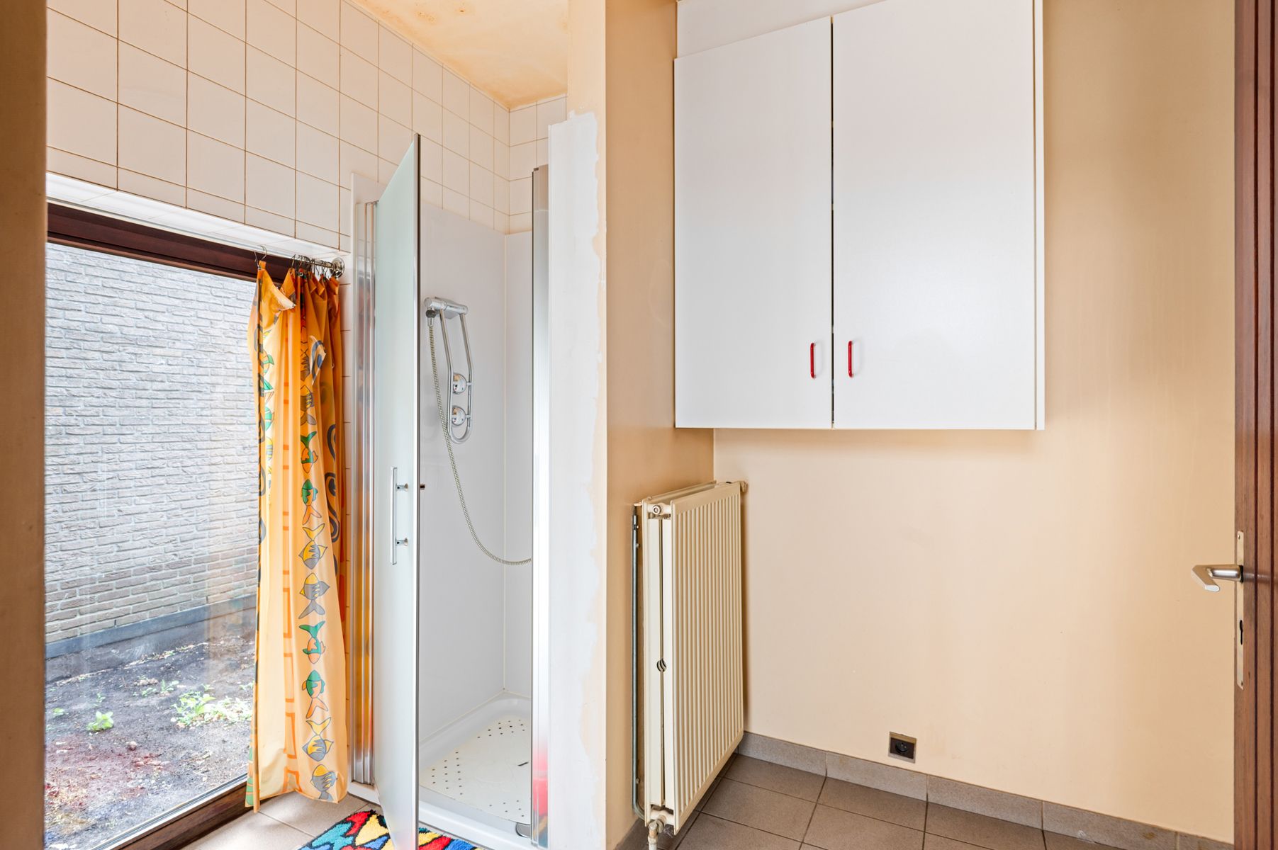 Ruime gezinswoning met bijgebouw en tuin op 694m2 grond foto 13